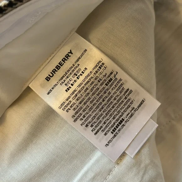 Burberry pants NWT SIZE 48 US